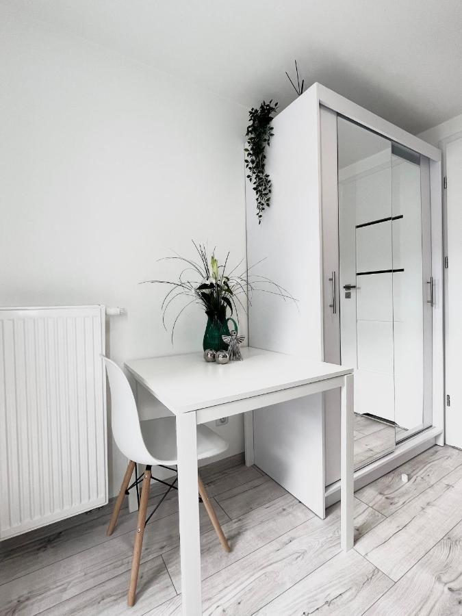 Apartament Goplanska Free Parking Self Check-In 24H Poznań Eksteriør billede